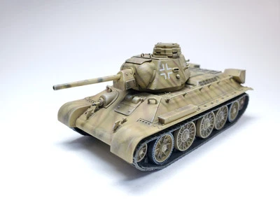 Dragon Armor 60216 1:72 T-34/76, Mod. 1942, 6 Pz. Div., Russia 1943 - Image 1 of 4