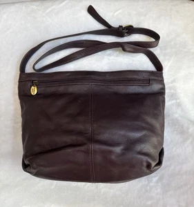 STONE MOUNTAIN~Plum Genuine Leather Shoulder Bag Handbag Purse Adjustable Strap - Picture 1 of 10