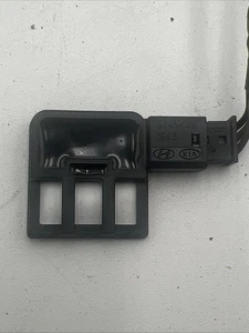 Hyundai Kia Sensor Original Sensor Device Genuine 97257-3M000 OEM - Picture 1 of 5