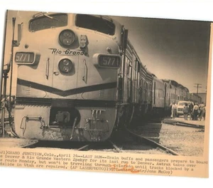 Rio Grande Passenger TRAIN of Grand Junction Colorado 1984 Press LaserPhoto - Picture 1 of 2