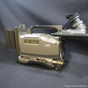 JVC Mini DV Camcorder GY-DV500 With Mic and JVC Viewfinder - Picture 1 of 14