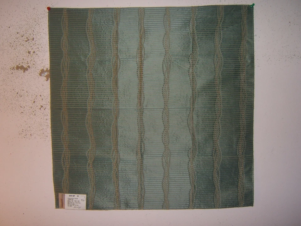Lee Jofa Groundworks, tejido Stradivarius, rayas, 26,50" W X 26,50" L, turmalina Foto 1 de 1