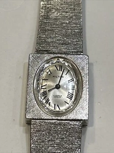 Antique Hilton Ladies Watch 17 Jewel  Very Nice Probably From Mid Century - Picture 1 of 17