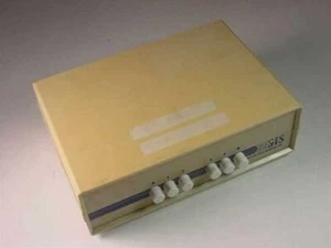 General Interface Systems, conmutador de datos INC de 4 puertos - Imagen 1 de 4