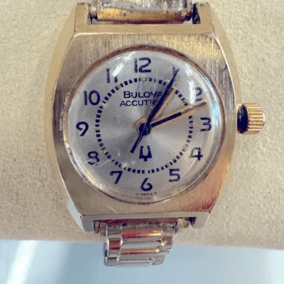 Bulova Accutron 2301 Modelo 10k Oro Relleno Trasero Oro Galvanizado Bisel Funcionamiento Foto 1 de 4