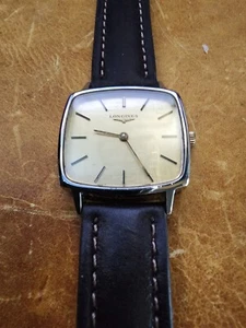 Superb Longines - Exquisite golden linen dial i9n a very good condition - Picture 1 of 6
