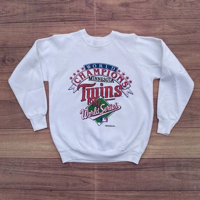 Vintage 1987 Minnesota Twins Baseball World Series Champions Large Sweatshirt - Image 1 of 4