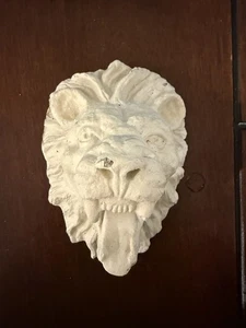 Lion's Head Victorian Solid Plaster Resin Wall Decor 4" - Picture 1 of 4