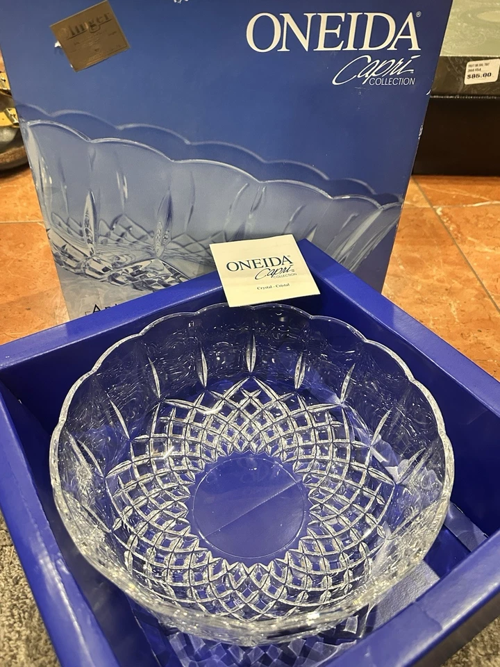 ONEIDA CAPRI ANTONIA 9" TIGELA DE VIDRO RECORTADA CORTE CRISTAL PRATO DE SERVIR CAIXA NOVA - Imagem 1 de 4