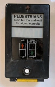 Pedestrian Crossing Wait Signal - Traffic Light Road Garage Sign Mancave Lamp - Picture 1 of 22