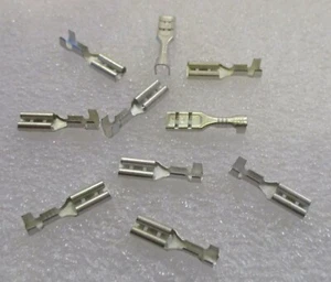 2KCT300 10 x Hornby Push on Replacement 2.8mm x 0.5mm Ringfield Spade Connector  - Picture 1 of 16