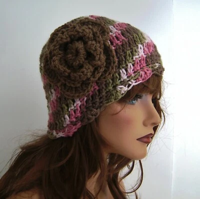 ROSA CAMUFLAJE MARRÓN FLOR GORRO GORRA SOMBRERO MANO GANCHILLO BOINA CALAVERA GORRA CLOCHE  Foto 1 de 4