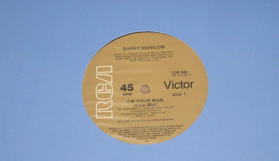 BARRY MANILOW  *OZ 12'' MAXI SINGLE ' I'M YOUR MAN ' 1985 VGC+ - Image 1 of 2