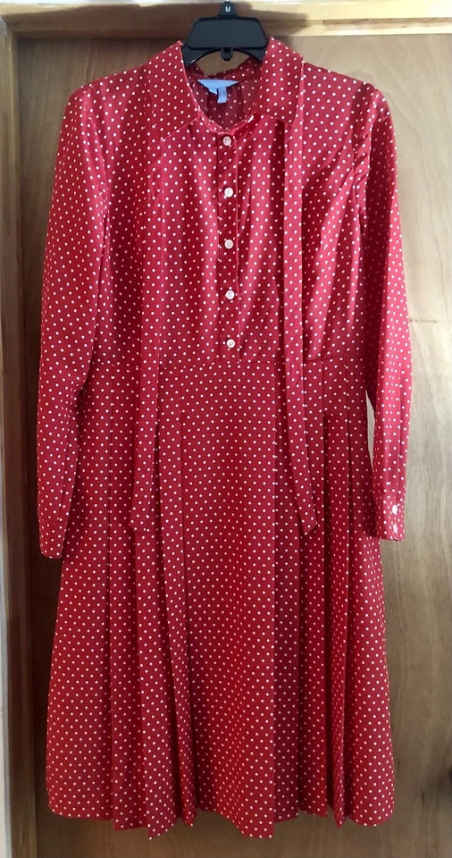 Vestido Draper James Rojo Con Lunares Blancos Plisado Manga Larga 4 Foto 1 de 4