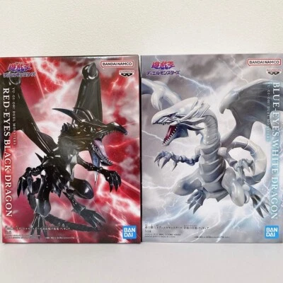 Yu-Gi-Oh! Conjunto de figuras de dragón negro ojos rojos dragón blanco ojos azules de Japón Foto 1 de 4