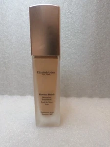 ELIZABETH ARDEN FLAWLESS FINISH SKINCARING  FOUNDATION MEDIUM 330W 1 OZ - Picture 1 of 5