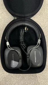 Emirates Bowers & Wilkins Over Ear Kopfhörer einmal benutzt - Bild 1 von 5