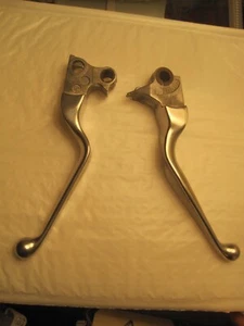 HARLEY 2006 CLUTCH AND BRAKE LEVER, POLISHED ALUMINUM, TC96 GENUINE HARLEY MFG - Picture 1 of 10