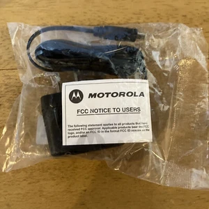 MOTOROLA TRAVEL CHARGER MICRO OUTPUT:5.0V=500MA SPN5674A - Picture 1 of 2