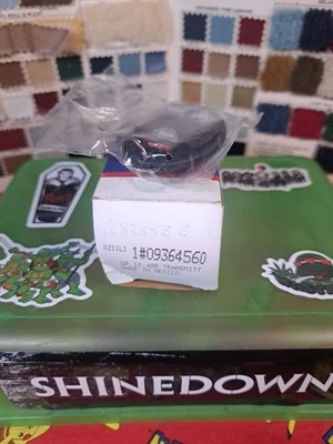 NOS GM 09364560 NEW # 10335588 4 Button Keyless Entry Remote Key Fob - ACDelco. - Image 1 of 4