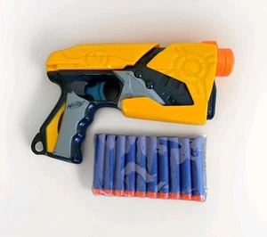 Pistola Nerf N-Strike Dart Tag Sharp Shot Blaster + 10 Dardos Nuevos - Imagen 1 de 9