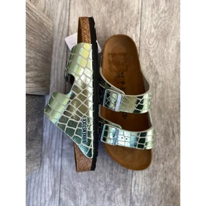 Sandalias Birkenstock Arizona para mujer 9 toboganes sin cordones con estampado de cocodrilo verde metálico - Imagen 1 de 7