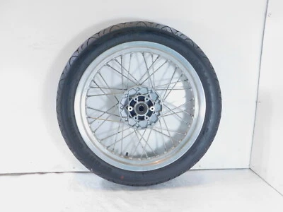 2017 Moto Guzzi V7 III Anniversario 750 前轮圈和轮胎 - 轻微弯曲 — 第 1/4 张图片