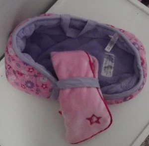 American Girl Bitty Baby Doll Carrier & Pink Blanket - Bild 1 von 7