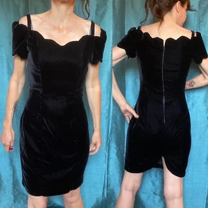 VTG YOUNG EDWARDIAN Velvet Dress Sz 4 6 S M black boned scalloped off shoulder - Picture 1 of 10