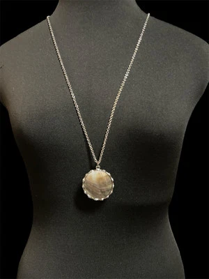 Collar Casa Blanca Mercado Negro Colgante Dos Caras Abulón Tono Plata Foto 1 de 4