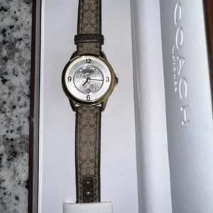 Coach Yellow Gold Designer Luxury Watch 2cm Face Box Sleeve Leather Band 7.75” - Picture 1 of 7