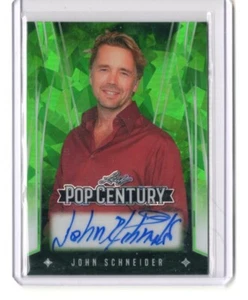 2025 Foglia Pop Century John Schneider CRISTALLO VERDE AUTOGRAFO 2/3 - Foto 1 di 1