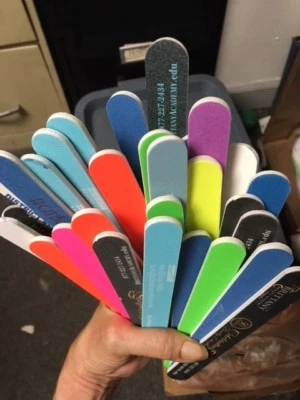 30 профессиональных 7-дюймовых салонных пилок для ногтей зернистость 180/180 валик доски Emery размер 7 дюймов x 3/4 дюйма - Изображение 1 из 4