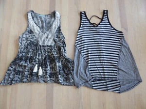 2 Maurices Tank Top Shirts Black White Gray Junior Womens Sz M NICE - Picture 1 of 5