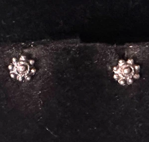 Vintage Earrings 925 STERLING SILVER Pierced Stud Tiny Jewelry lot y - Picture 1 of 6