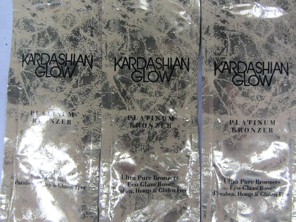 PACK DE 5 PAQUETES DE MUESTRA DE LOCIÓN BRONCEADORA KARDASHIAN GLOW PLATINUM Foto 1 de 1