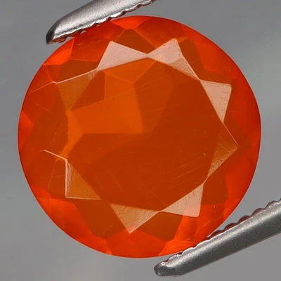 1,41 ct. Cor muito boa! Opala de fogo mexicana vermelha laranja natural redonda 9,3 mm. LIMPA - Imagem 1 de 4