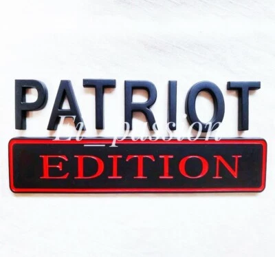 The PATRIOT EDITION Negro Universal Letras Coche Capó Camiones Logo EMBLEMA PERSONALIZADO Foto 1 de 4