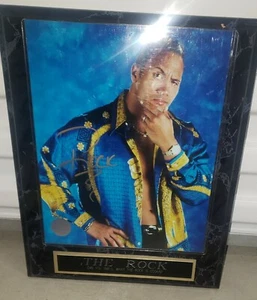 "THE ROCK" Dwayne Johnson Signed 8"X 10" Authentic Photo - Picture 1 of 5