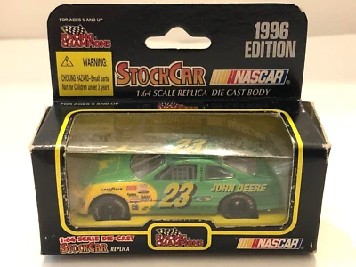 23 JOHN DEERE 1:64 SCALE BY RACING CHAMPIONS 1996 - Image 1 of 3