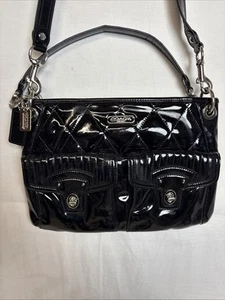 Bolso Bandolera Coach Liquid Brillo Negro Charol Acolchado 18878 - Imagen 1 de 8