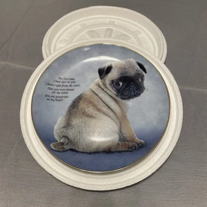 Danbury Mint Devoted PUG Plate Dog Pawprints On My Heart Numbered - Bild 1 von 3