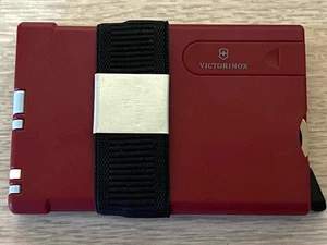 Victorinox Swiss Army Smart Wallet With Tools, Red, 0.7250.13, New In Box - Picture 1 of 9