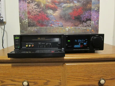 Sony SLV-575UC Pro 4 cabezales estéreo alta fidelidad con control remoto Foto 1 de 4