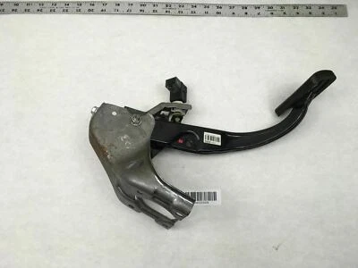 HYUNDAI ELANTRA 2013 1.8L SEDAN FRONT LEFT DRIVER SIDE BRAKE STOP PEDAL PAD - Image 1 of 4