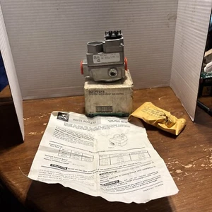 New Open Box WHITE RODGERS 36C21 411 24 VOLT MAIN GAS VALVE Furnace HVAC HEATER - Picture 1 of 12