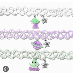 Claire’s Best Friend Glow in the Dark Space Alien Choker Necklaces Celestial - Picture 1 of 4