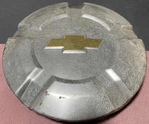 Chevrolet Wheel Center Cap Hubcap Trailblazer Cover 9596677 2007-2009 OEM Chevy - Picture 1 of 9