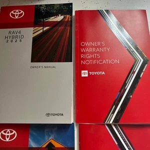 Toyota RAV4 2025 25 e híbrido manual del propietario nuevo sellado de fábrica juego completo - Imagen 1 de 2