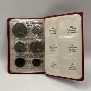1973 Royal Australian Mint Coin Set - Red Wallet - 6 Uncirculated Elizabeth II - Picture 1 of 3